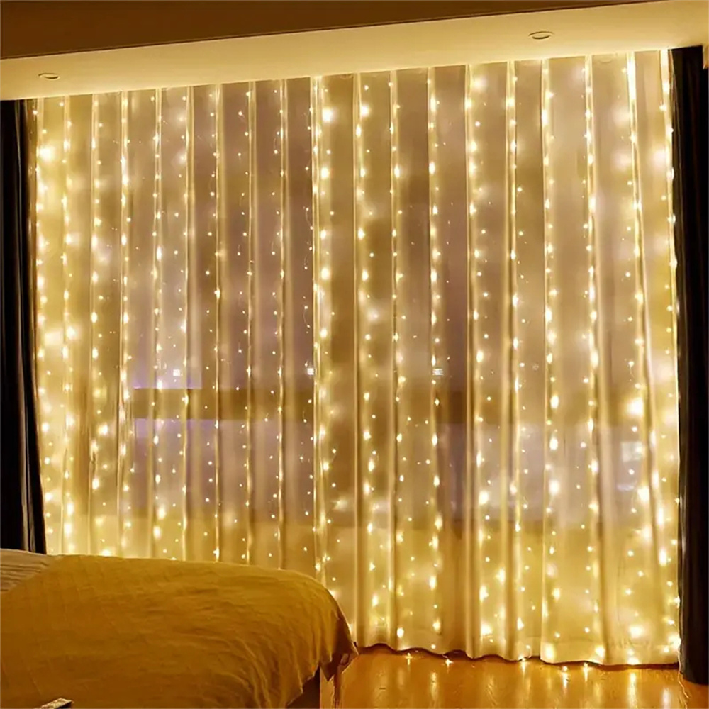 3/6m カーテンLEDストリングライト バッテリー式ガーラ - Fairy Light Curtain のレビューと価格
