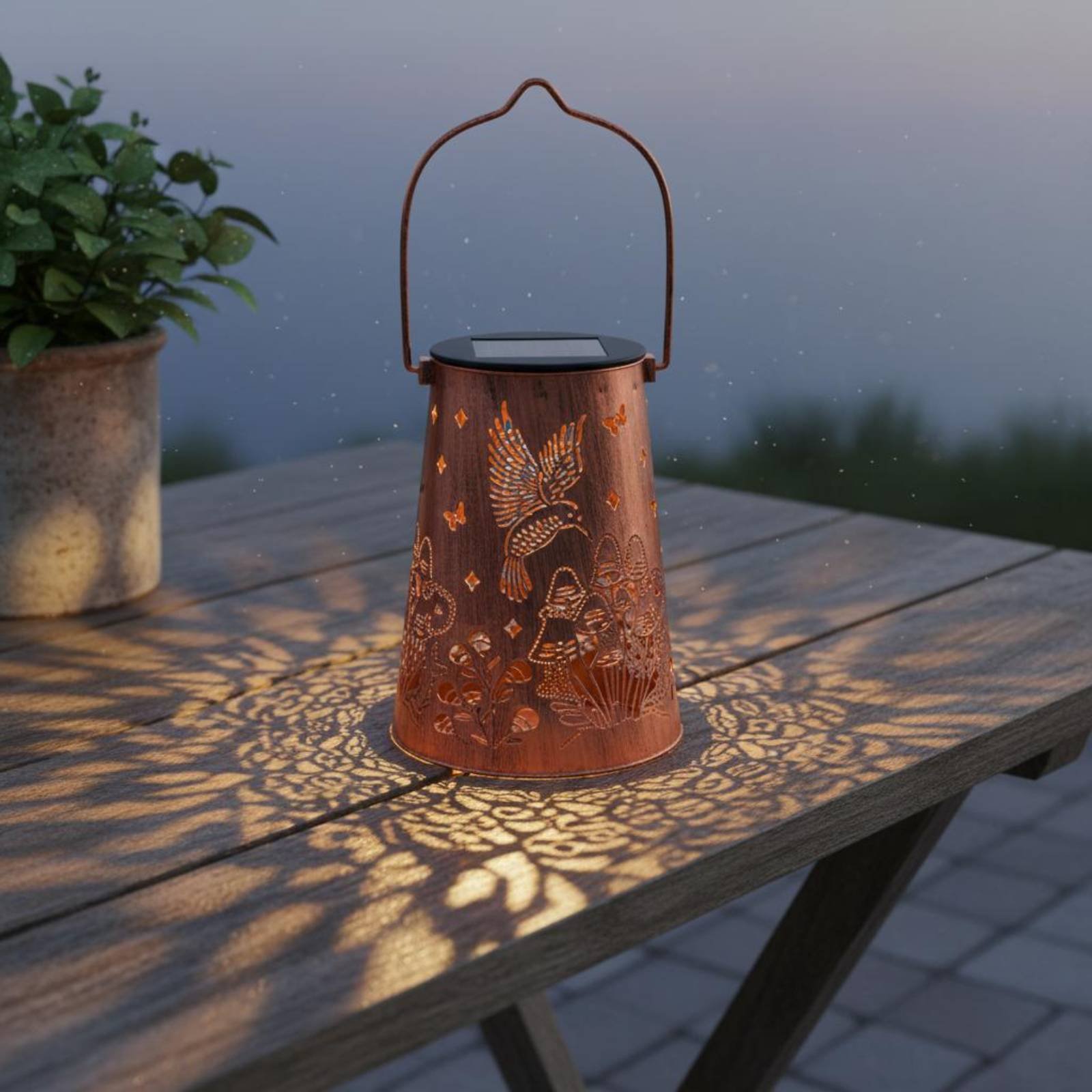 花柄ガーデンランタンパターンガーデン照明器具自動オン/オフ錬 - Garden Lighting Decor のレビューと価格