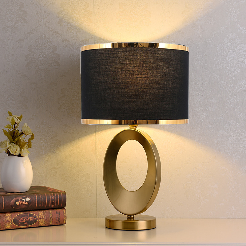 北欧風ライトラグジュアリー小型デスクランプ寝室リビングルーム - Lighting Decor For Living Room のレビューと価格