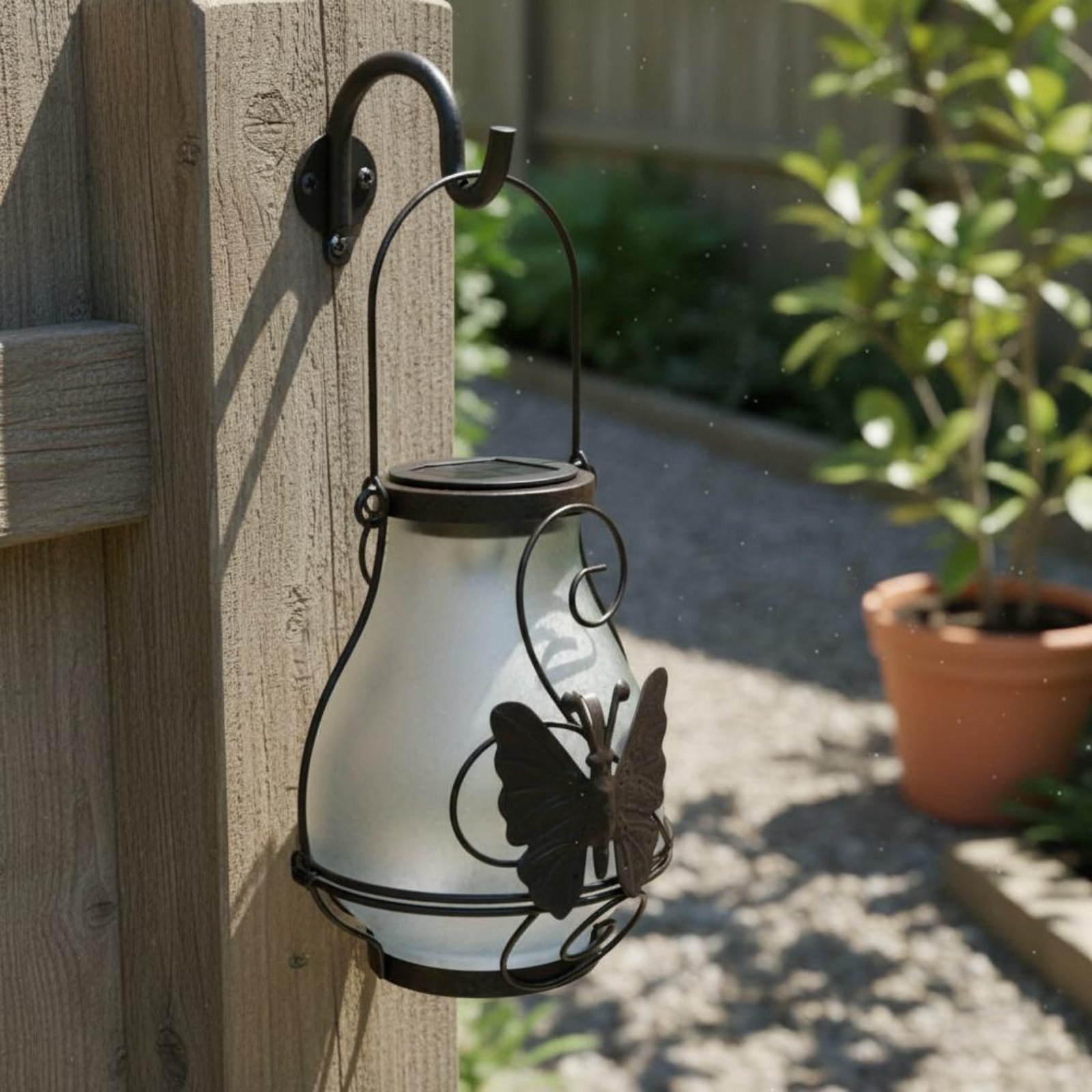 ソーラーバタフライランタン 防水バタフライソーラーランタン  - Garden Lighting Decor のレビューと価格